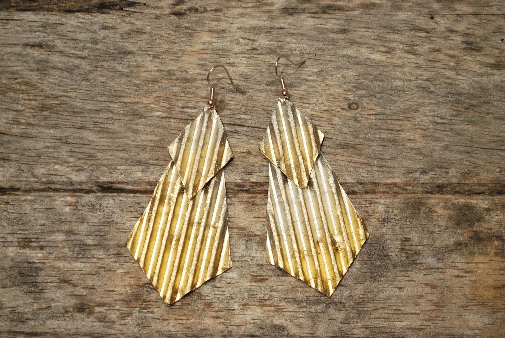 the DIY CARDBOARD EARRINGS WITH OZ THE GREAT AND POWERFUL